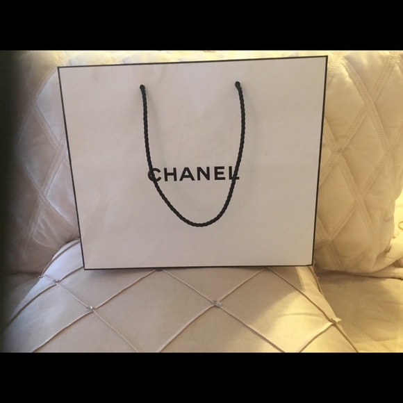 Authentic Chanel Heavy Paper Carry Bag - Picture 2 of 3